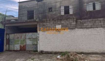 Sobrado à Venda no Residencial União com 530m²