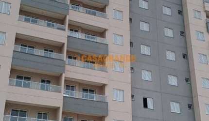 Apartamento com 57m² no Condomínio Residencial Colinas do Paratehy
