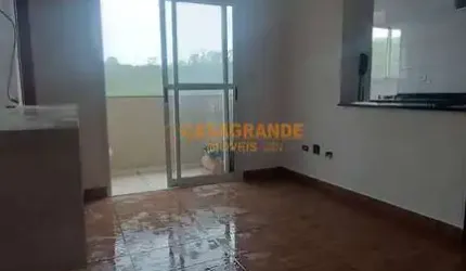 Apartamento com 02 quartos, 52m² no Jardim Santa Júlia