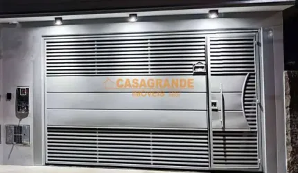 Casa com 03 quartos, 100m² no Jardim das Indústrias  SJC