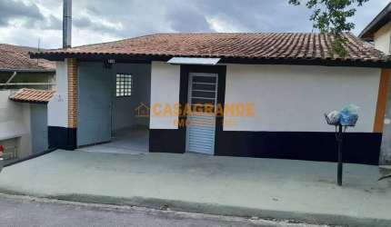 Casa com 04 quartos, 200m² no Jardim São Judas Tadeu, SJC