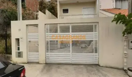 Casa/Sobrado com 02 quartos, 80m² no Jardim dos Bandeirantes - SJC