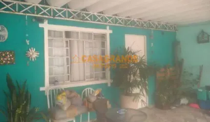 Casa com 3 quartos edícula no Jardim Ismenia