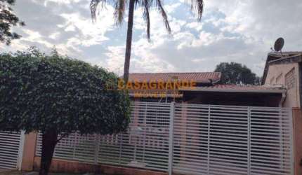 Casa com 3 quartos Jardim São Jorge, SJCampos/SP