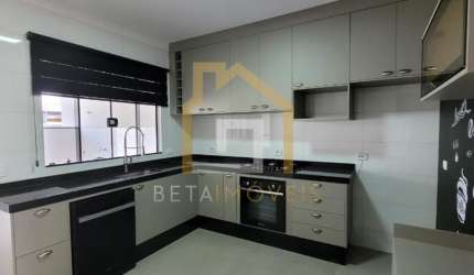 Casa com moveis planejados no Jardim Campo Belo
