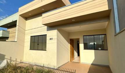 Casa no Jardim Madrid em Paiçandu com suíte