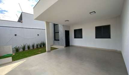 Casa no Jardim Monte Rey