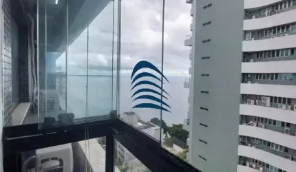 Apartamento no Corredor da Vitória, quarto e sala, vista mar, 36m2, recém reformado, 01 vaga de garagem, 1 banheiro.   Todos os ambientes climatizados