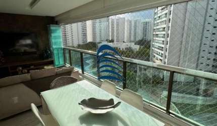 Apartamento a venda no Le Parc Residential Resort com 3 suítes, sala ampliada, 165m2, reformado, andar alto, vista clube,