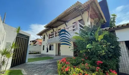 Casa duplex em Alameda fechada- Vilas do Atlântico
