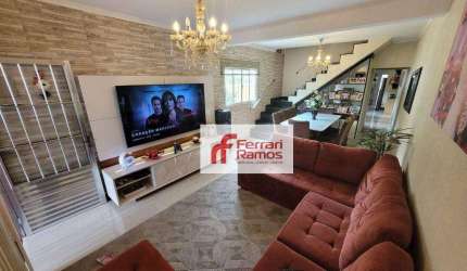 Sobrado com 3 dormitórios à venda, 300 m² por R$ 800.000,00 - Vila Carmela I - Guarulhos/SP
