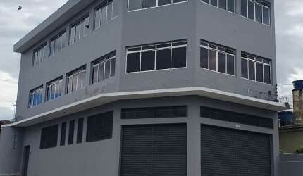 Prédio/Edificio inteiro para aluguel tem 450m2, 6 banheiros. clínicas, depósito, armazém, padaria.