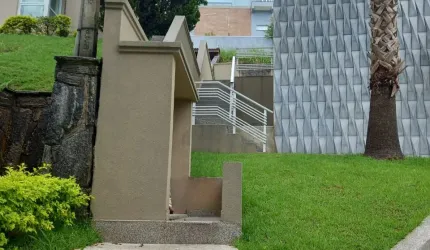 Casa de condomínio 250m2, 03 suítes, ESTUDO PERMUTA POR IMÓVEIS DE MENOR VALOR EM GUARULHOS.