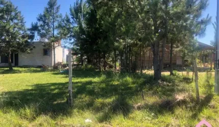 Terreno à venda no Balneário Jardim Olívia, Arroio do Sal  por R$ 110.000