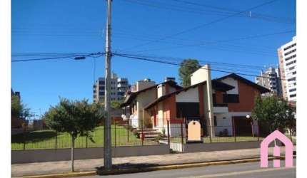 Casa com 3 quartos à venda no Jardim América, Caxias do Sul , 304 m2 por R$ 1.800.000