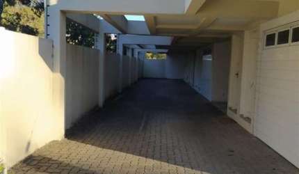 Casa com 2 quartos à venda no Desvio Rizzo, Caxias do Sul , 89 m2 por R$ 277.000