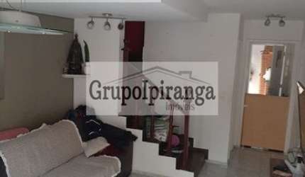 Sobrado em condomínio fechado, 2 dormitórios, Churrasqueira e 1 vaga de garagem