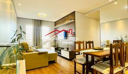 Apartamento com sacada, 3 dormitórios, 1 banheiro e 1 vaga