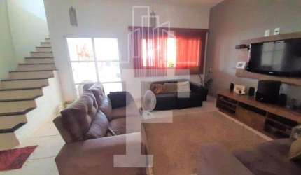 Casa com 3 quartos à venda no Parque das Colinas, Valinhos , 215 m2 por R$ 790.000