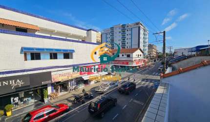 Apartamento Quitinete para locação em Mongaguá, centro da cidade, 1 dormitório, ampla sacada, próximo a comércios de diversos segmentos