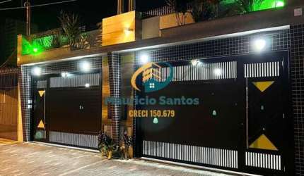 Casa Geminada de alto padrão em Praia Grande, bairro Vilamar, 3 dormitórios sendo 2 suítes, ar condicionado, lavabo, área gourmet, hidromassagem, próximo a praia!!