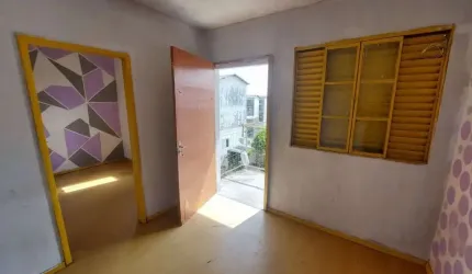 Apartamento com 2 dormitórios para alugar, 52 m² por R$ 680,01/mês - Cavalhada -