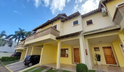Casa com 3 dormitórios para alugar, 150 m² por R$ 4.350,00/mês - Ipanema - Porto