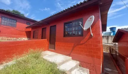Casa com 1 dormitório para alugar, 28 m² por R$ 740,00/mês - Belém Velho - Porto