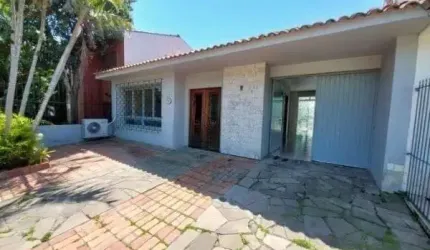 Casa com 3 dormitórios para alugar, 150 m² por R$ 4.520/mês - Espírito Santo - P