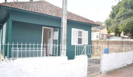 Casa com 2 dormitórios para alugar, 79 m² por R$ 1.927,62/mês - Teresópolis - Po