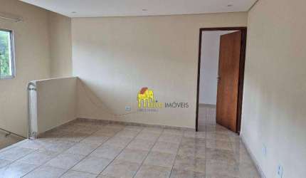 Sobrado com 3 dormitórios para alugar por R$ 2.300,00/mês - Vila Mangalot - São Paulo/SP