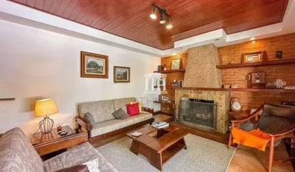 Casa com 4 dormitórios à venda, 350 m² por R$ 1.200.000,00 - Comary - Teresópolis/RJ