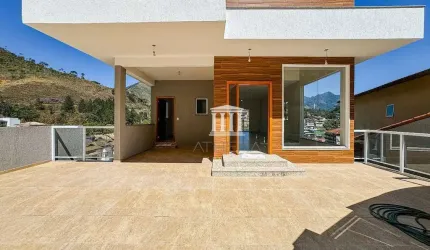 Casa com 3 dormitórios à venda, 210 m² por R$ 1.390.000,00 - Tijuca - Teresópolis/RJ