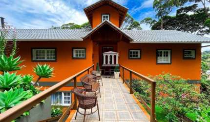 Casa com 4 dormitórios à venda, 294 m² por R$ 1.290.000,00 - Comary - Teresópolis/RJ