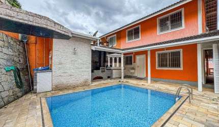 Casa à venda, 160 m² por R$ 670.000,00 - Granja Guarani - Teresópolis/RJ