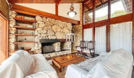 Casa com 4 dormitórios à venda por R$ 2.100.000,00 - Comary - Teresópolis/RJ