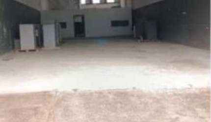 Aluguel de Galpão Comercial no Lauzane Paulista, São Paulo-SP: 3 Salas, 2 Banheiros, 400m² de Área! Alugue Agora!
