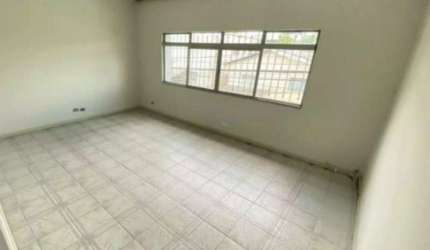 Sobrado para Locação no Imirim, São Paulo-SP: 3 Quartos, 1 Suíte, 5 Banheiros e 2 Vagas de Garagem!