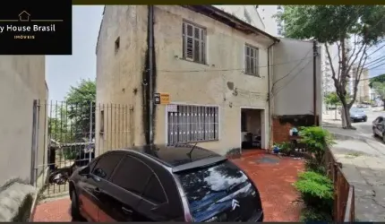 Casa à venda em Santa Teresinha , SP, com 3 quartos, 2 banheiros, 10 vagas e 320m²!