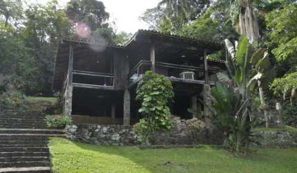 Casa para Venda em Angra dos Reis, Bracuí (Cunhambebe), 4 dormitórios, 2 suítes, 3 banheiros, 4 vagas
