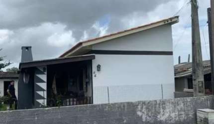 CASA A VENDA -  COLONINHA