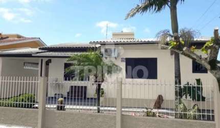 Casa com 3 quartos à venda no Nova Divinéia, Araranguá , 200 m2 por R$ 650.000