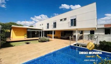 Residência à venda em condomínio Águas Claras com acesso a represa