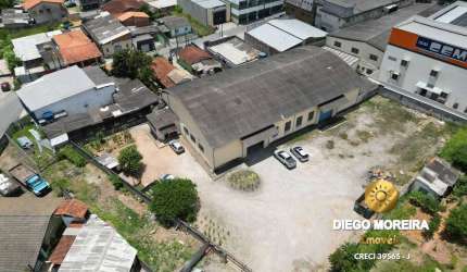 Galpão para locação no Centro de Terra Preta