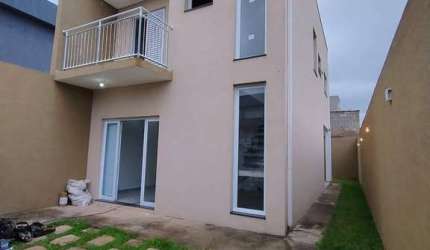 CASA À VENDA – BAIRRO VEM VIVER