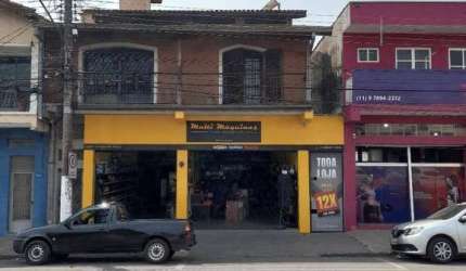 Sobrado para locação residencial ou comercial.