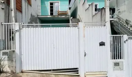 Casa à Venda – 2 Dormitórios em Terra Preta