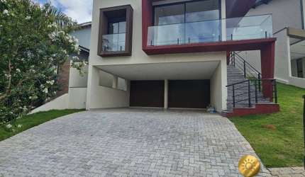 SUA NOVA CASA EM ATIBAIA ESPERA POR VOCÊ!