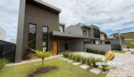 Viva com Conforto e Sofisticação – Casa em Condomínio à Venda!