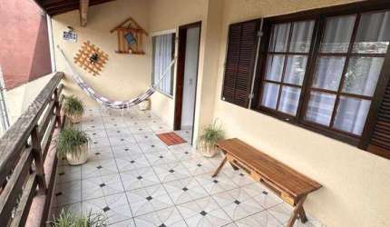 Casa à Venda em Terra Preta!
